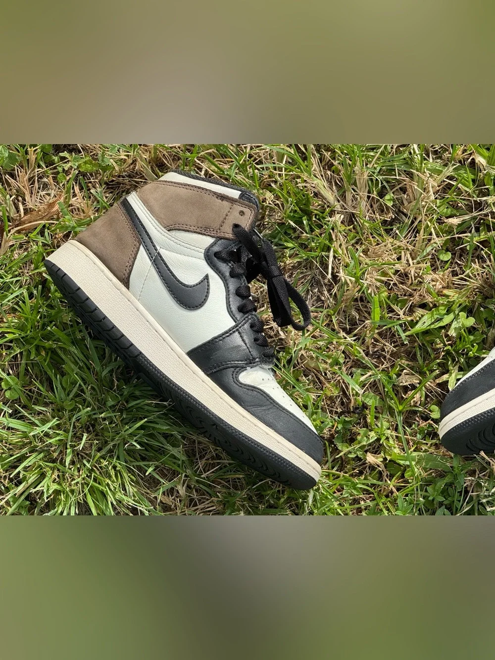 Jordan 1 Retro High OG Dark Mocha GS Size 5Y Woman’s size 6.5
